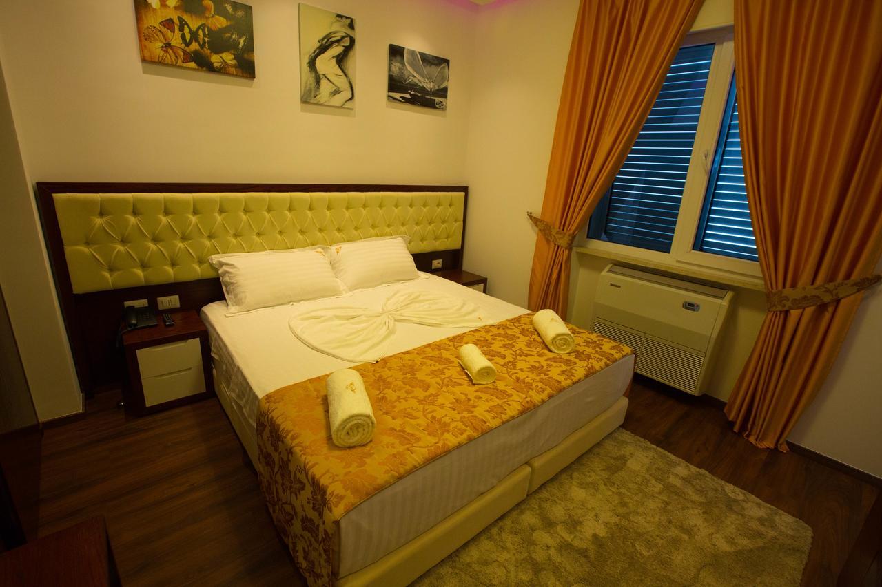 Hotel Palma Rinas Exterior photo
